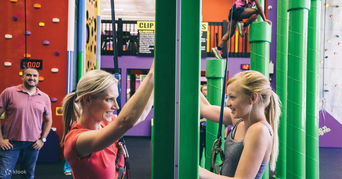 TopJump Trampoline & Extreme Arena Admission in Pigeon Forge - Klook